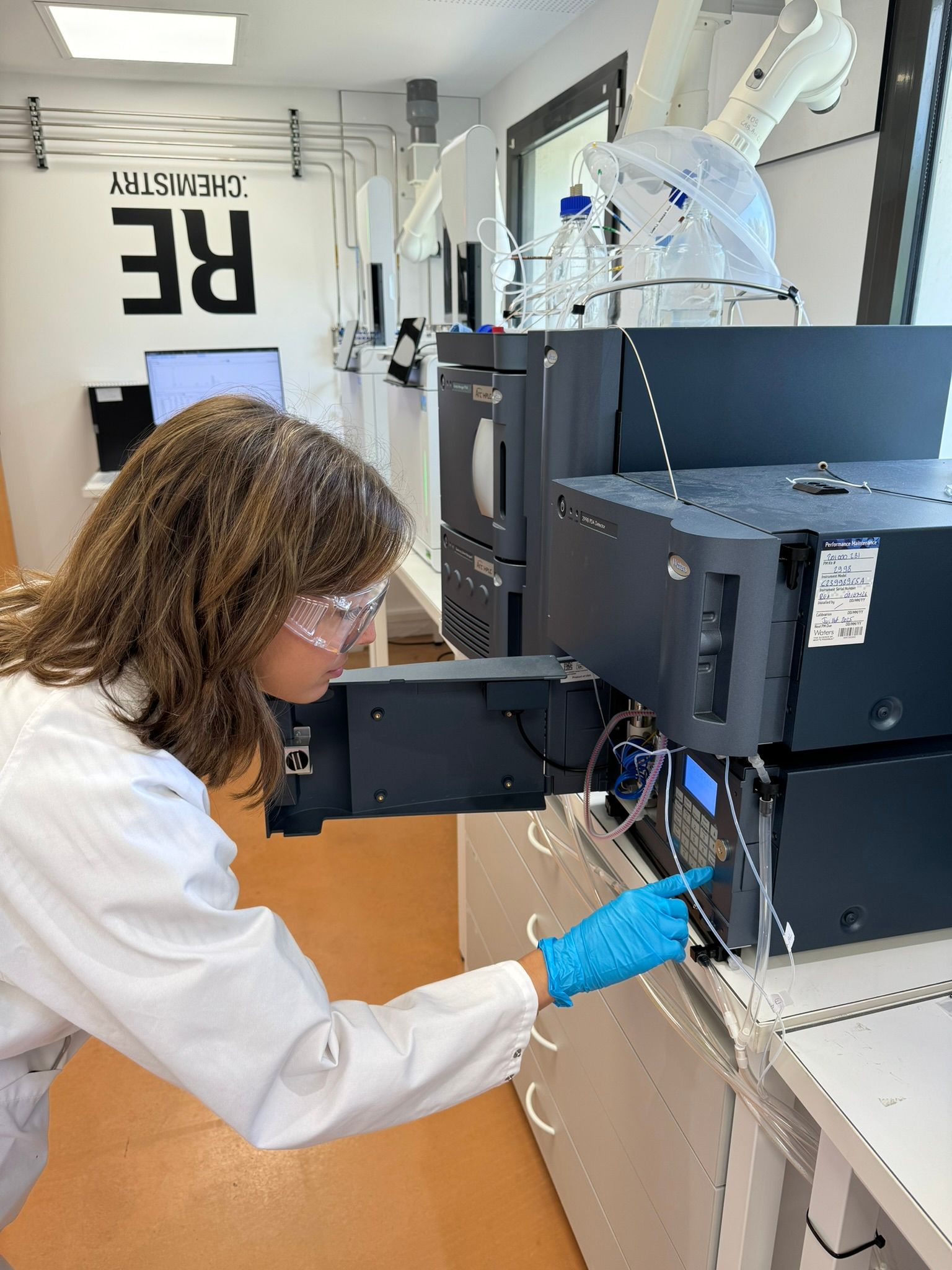 Laboratory image 3