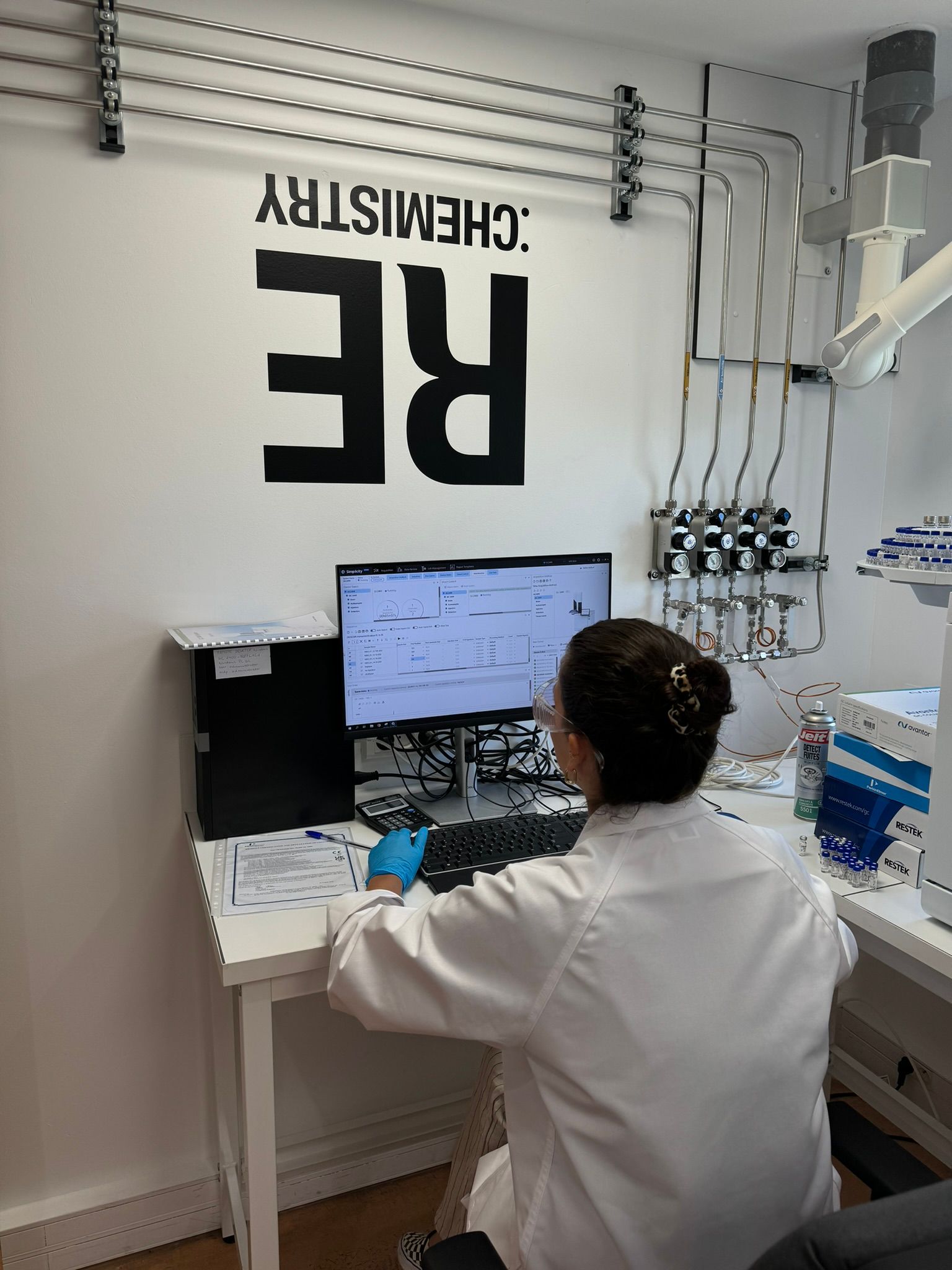 Laboratory image 4